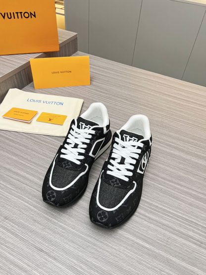 Louis Vuitton new runaway men's breathable sneakers - Image 10