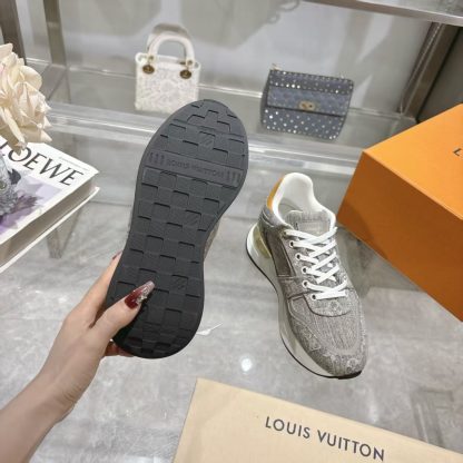 Louis Vuitton Neo Run Away sneakers - Image 10