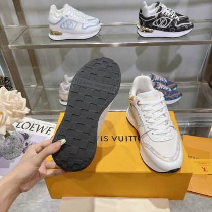 Louis Vuitton Neo Run Away sneakers - Image 10