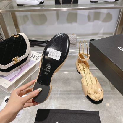 Chanel's new Camellia series apricot sandals for early spring, heel height 2.5cm - Image 8