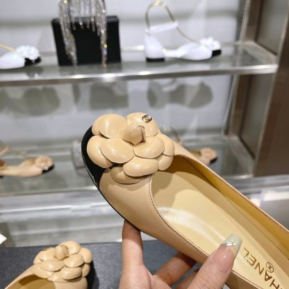 Chanel Early Spring Camellia Series Apricot Full Cover Sandals - Image 8