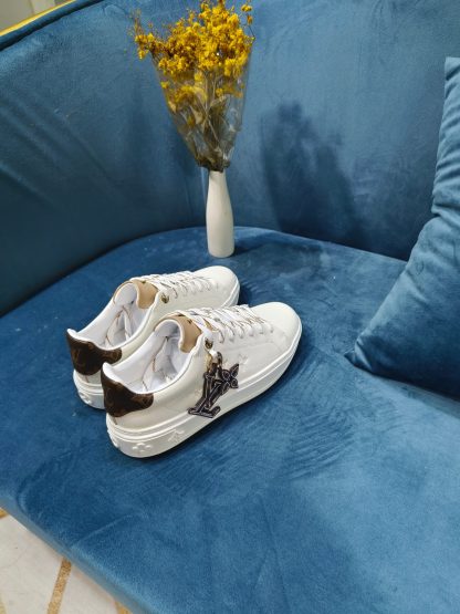 Louis Vuitton Time Out sneakers - Image 9