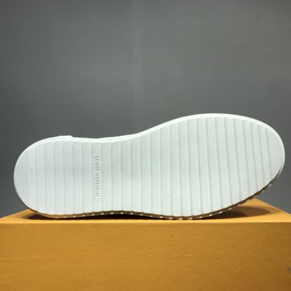 Louis Vuitton low-top new casual couple shoes - Image 9