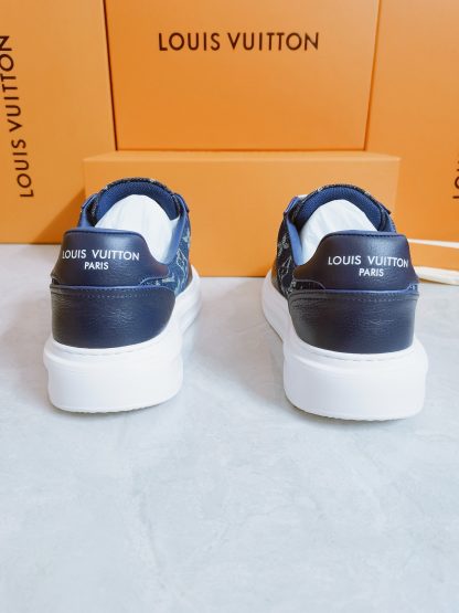 Louis Vuitton classic casual sports sneakers - Image 9