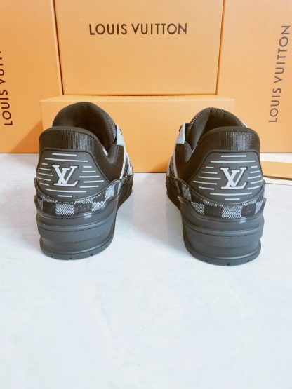 Louis Vuitton Couple's Trainer Sneakers - Image 9