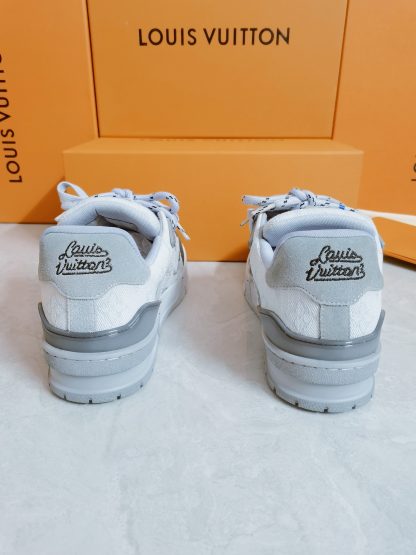 Louis Vuitton washed popular men's sports shoes - Image 9