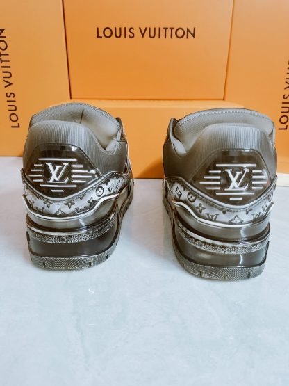 Louis Vuitton washed popular men's sports shoes - Image 9
