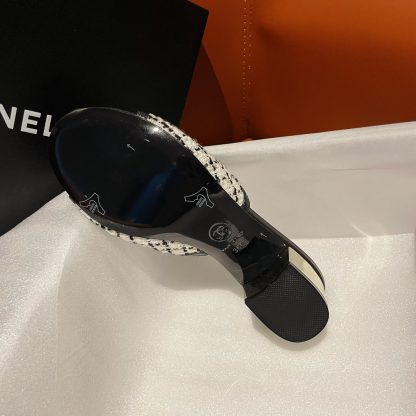 Chanel black and white new bow thick heel sandals heel height 4.5cm - Image 9