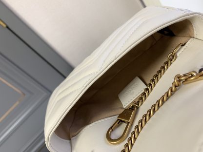 Gucci white chain bag - Image 9