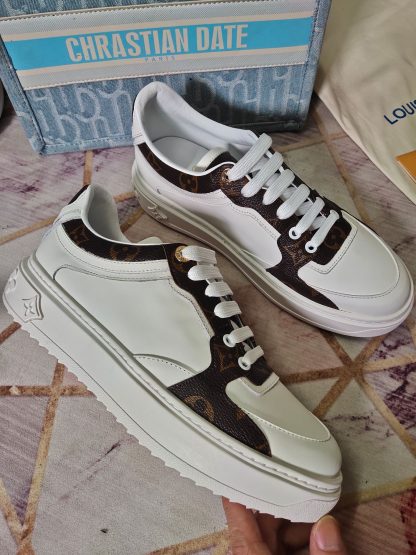 Louis Vuitton's new white thick-soled shoes for early spring - Image 9