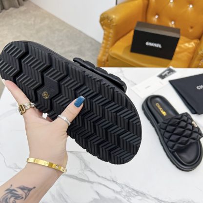 Chanel Spring and Summer Electric Embroidered Diamond-patterned Platform Black Sandals - Image 9
