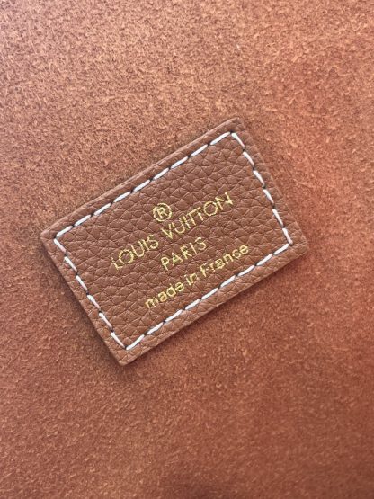 Louis Vuitton LOW KEY CABAS full leather shopping bag - Image 9