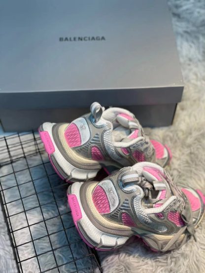 Balenciaga fashionable trendy sports shoes - Image 9