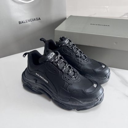 Balenciaga fashionable and versatile couple's shoes - Image 9
