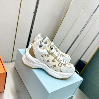 Louis Vuitton Run 55 sneakers - Image 7