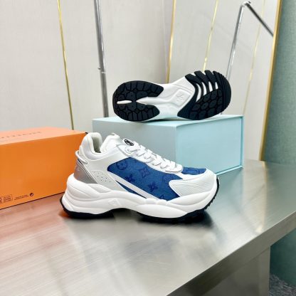 Louis Vuitton Run 55 sneakers - Image 9