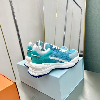 Louis Vuitton Run 55 sneakers - Image 10