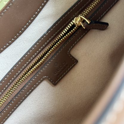 Gucci Vintage Padlock Shoulder Bag - Image 9