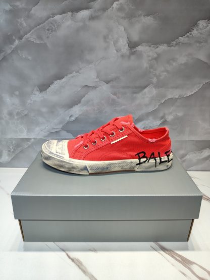 Balenciaga casual sneakers - Image 9