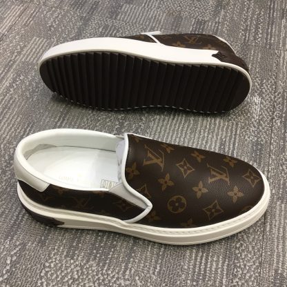 Louis Vuitton low-top new casual couple shoes - Image 9