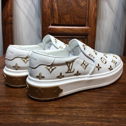 Louis Vuitton low-top new casual couple shoes - Image 9