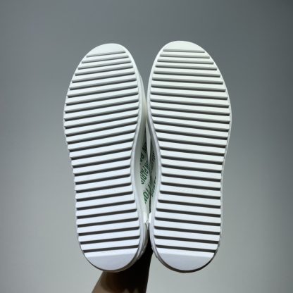 Louis Vuitton low-top new casual couple shoes - Image 9