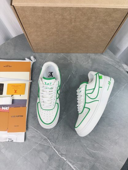 Louis Vuitton couple's co-branded sports shoes - Image 8