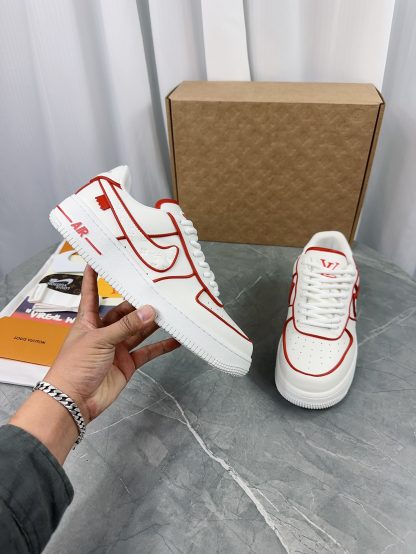 Louis Vuitton couple's co-branded sports shoes - Image 10