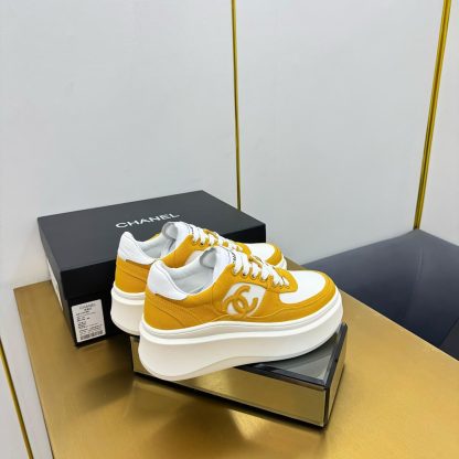 Chanel earth-toned casual versatile sneakers - Image 9