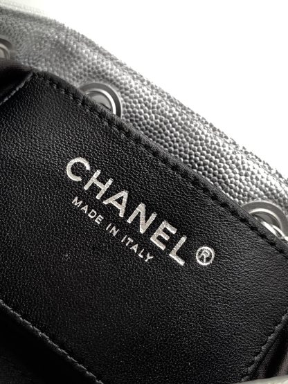 Chanel bag style hippie hobo shiny silver bag - Image 9