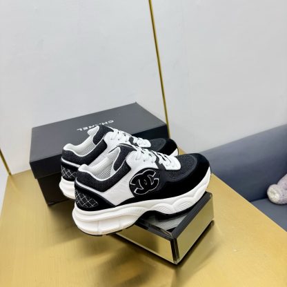Chanel men's and women's couple's black and white classic breathable casual dad shoes - Image 9