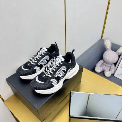 Chanel men's and women's couple's black and white classic breathable versatile casual dad shoes - Image 9