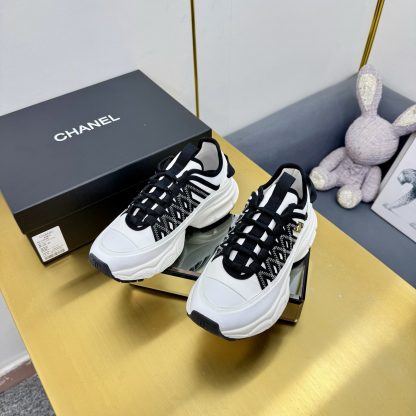 Chanel men's and women's couple's white and black classic sports fashion casual dad shoes - Image 9