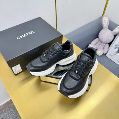 Chanel men's and women's couple's pure black classic sports fashion casual dad shoes - Image 9