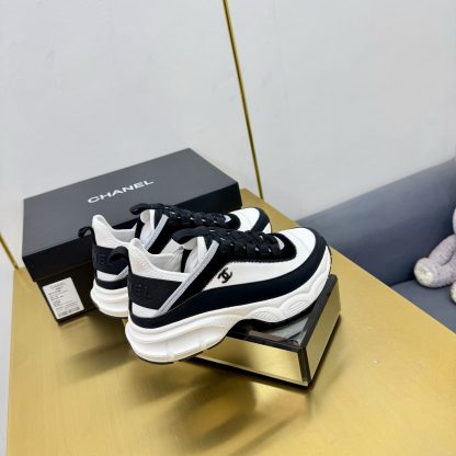 Chanel men's and women's couple's black and white classic sports fashion casual dad shoes - Image 9