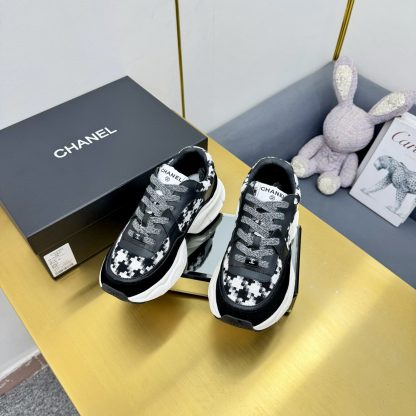 Chanel unisex couple's black and white casual dad shoes - Image 9
