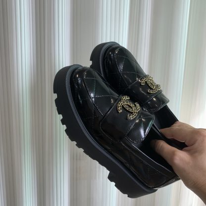 Chanel autumn and winter small round head slim retro style black loafers heel height 4.5cm - Image 9