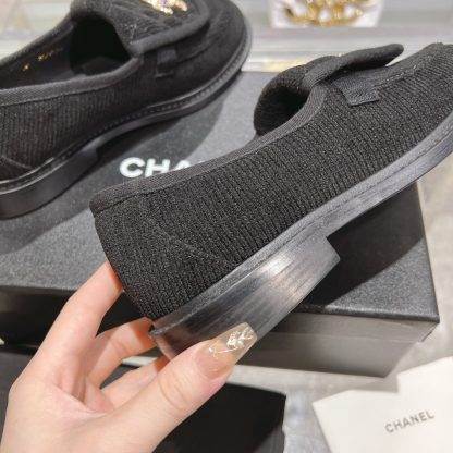 Chanel's new black loafers for early spring - Image 9