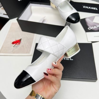 Chanel early spring new white round pointed toe small leather shoes heel height 2.5cm - Image 8