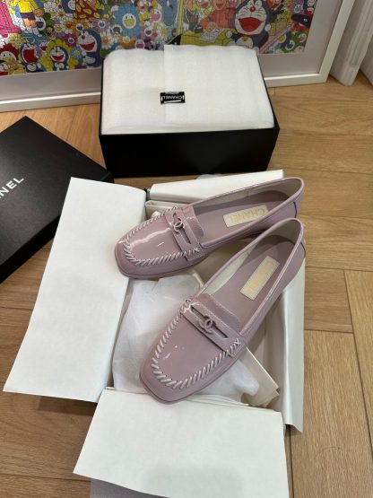 Chanel autumn and winter four seasons retro style small round head purple loafers - Image 9