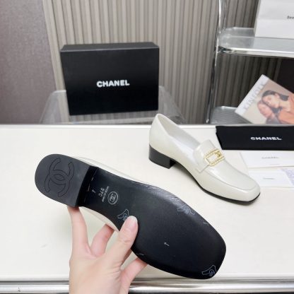 Chanel Early Spring Dance Shoes Series Small Round Toe White Loafers Heel Height 4cm - Image 8