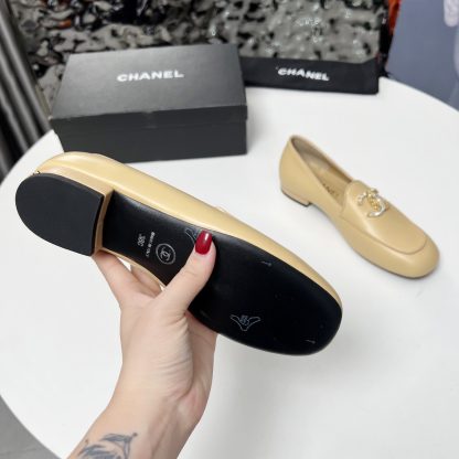 Chanel Early Spring Dance Shoes Series Small Round Toe Slimming Apricot Loafers - Image 9