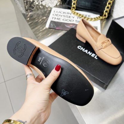 Chanel Early Spring Dance Shoes Series Small Round Head Orange Loafers Heel Height 3cm - Image 9