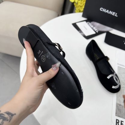 Chanel Spring/Summer Dance Shoes Collection Black Hot Brick Loafers - Image 9