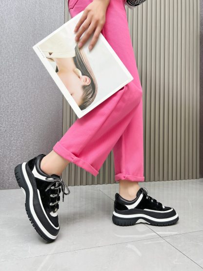 Chanel's new early spring casual black classic embroidery style casual sports shoes - Image 9