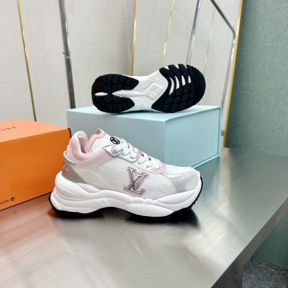 Louis Vuitton Run 55 sneakers - Image 9