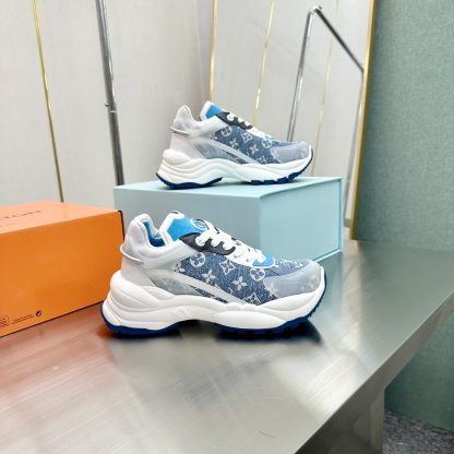 Louis Vuitton Run 55 sneakers - Image 9