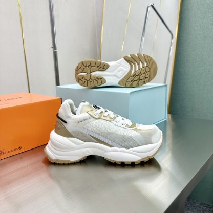 Louis Vuitton Run 55 sneakers - Image 9