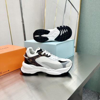 Louis Vuitton Run 55 sneakers - Image 9