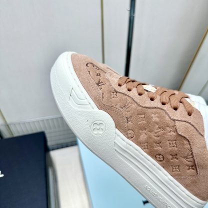 Louis Vuitton platform casual sneakers - Image 9